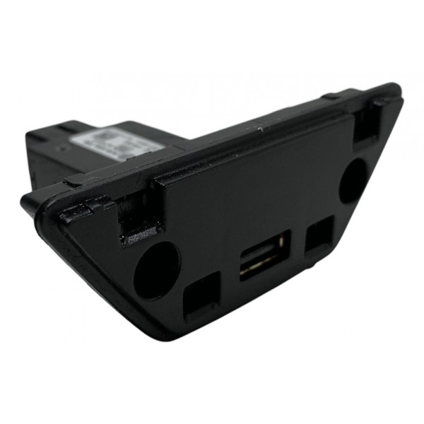 Entrada Usb Painel Volkswagen Gol Voyage Saveiro 2018