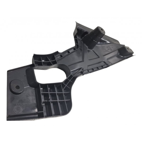 Defletor Caixa Roda Traseira Esquerda Ford  Fusion