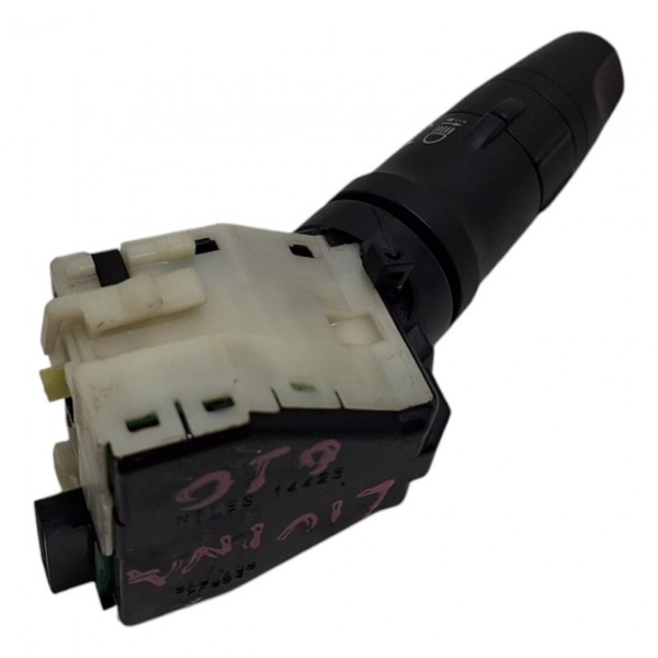 Chave Seta Farol Nissan Livina 2010