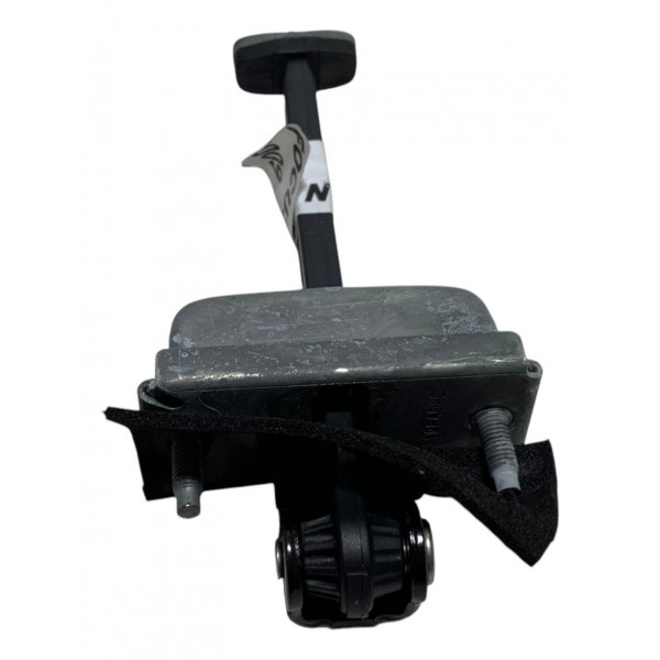 Limitador Porta Dianteira Direita Ford Focus Sedan 2.0 2009