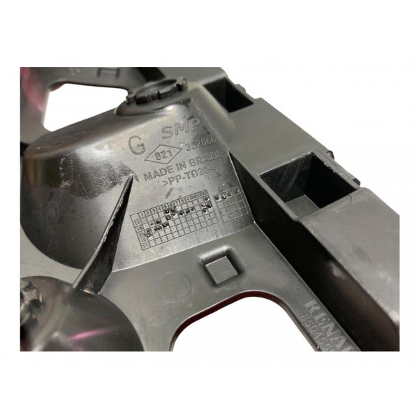 Guia Parachoque Traseiro Esquerdo Renault Sandero 1.6 2015