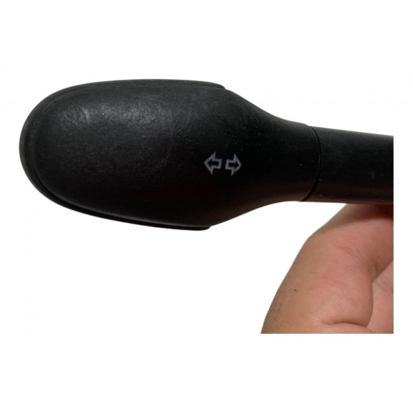 Guia Parachoque Traseiro Direito Sandero 2015