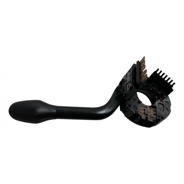 Guia Parachoque Traseiro Direito Sandero 2015