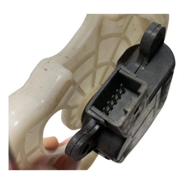 Motor Atuador Do Ar Condicionado Hyundai I30 2011