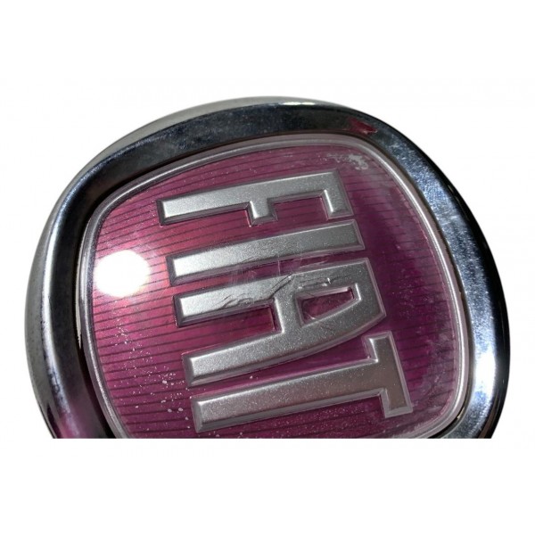 Emblema Abertura Tampa Traseira Fiat Punto 2015 C/detalhe