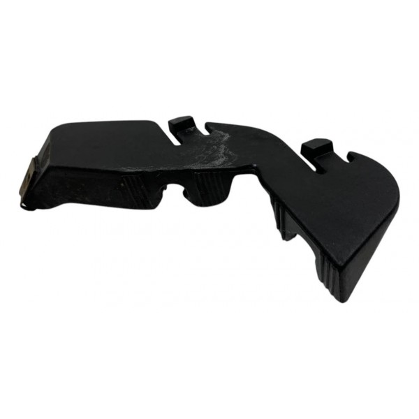 Guia Parachoque Traseiro Esquerdo Fiat Punto 1.8 2015