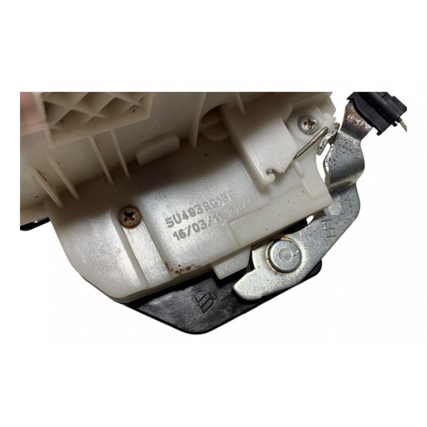 Fechadura Porta Traseira Esquerda Volkswagen Gol 1.0 G5 2011