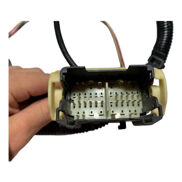 Chicote Frontal Farol Chevrolet Classic 2012