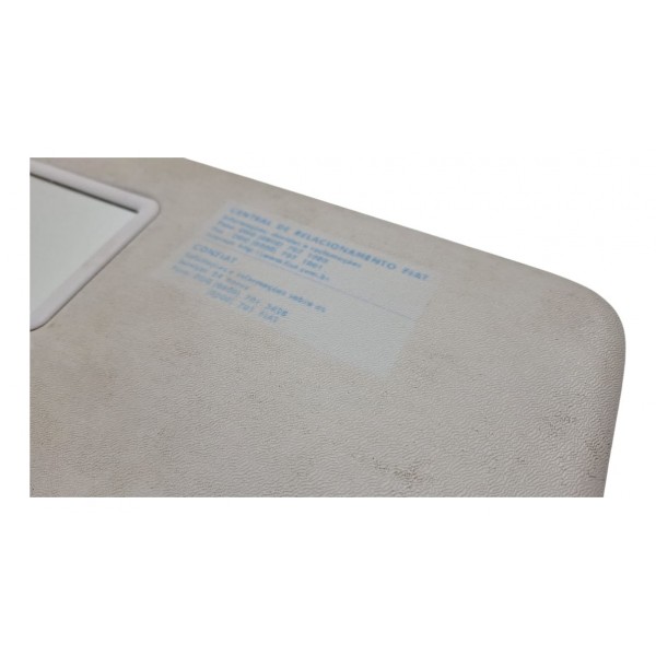 Quebra Sol Lado Direito Fiat Uno 2013 - Detalhe