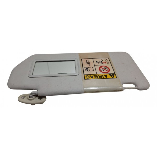 Quebra Sol Lado Direito Fiat Uno 2011 - Detalhe