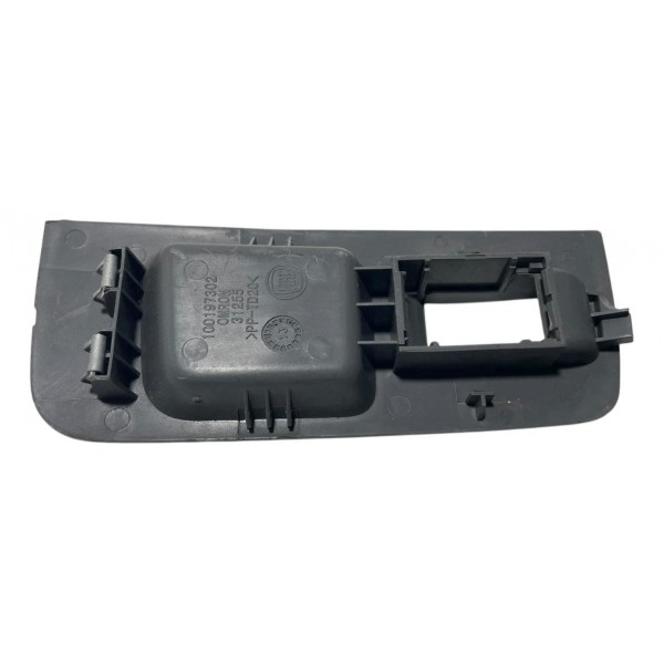 Moldura Botao Vidro Diant Direito Fiat Palio Attractive 2014