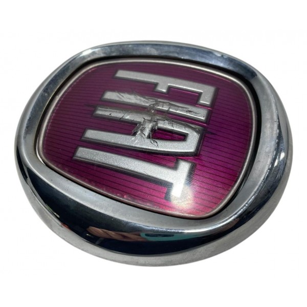 Botão Emblema Abertura Tampa Tras Fiat Palio Attract 2014