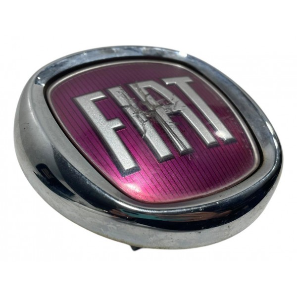 Botão Emblema Abertura Tampa Tras Fiat Palio Attract 2014
