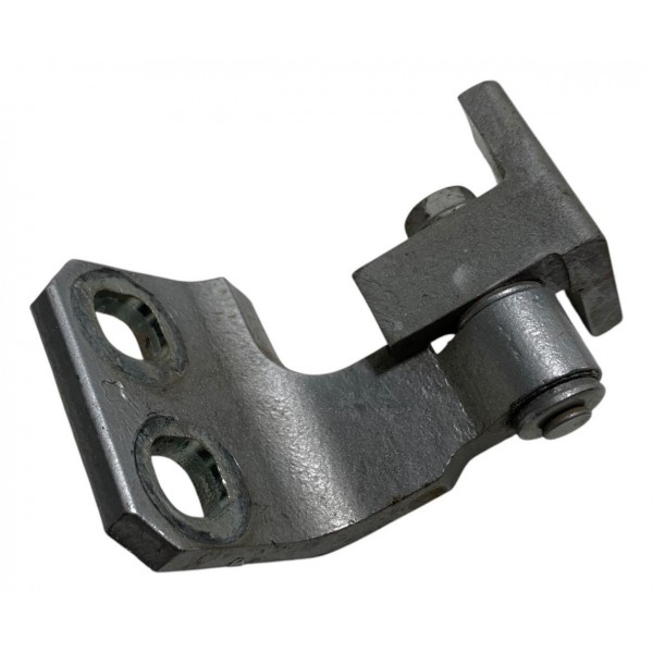 Dobradiça Inferior Traseira Esquerda Fiat Palio Attract 2014