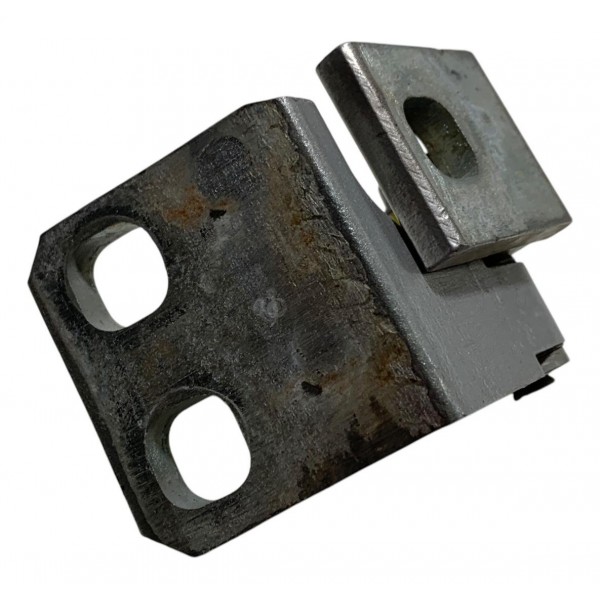 Dobradiça Inferior Traseira Direita Fiat Palio Attract 2014