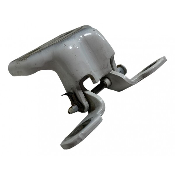 Dobradiça Inferior Dianteira Direita Renault Duster 2022