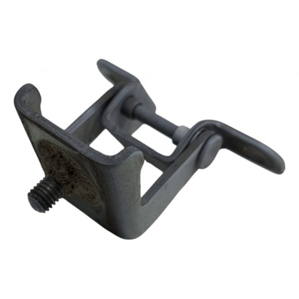 Dobradiça Tampa Traseira Renault Duster 2021-2022