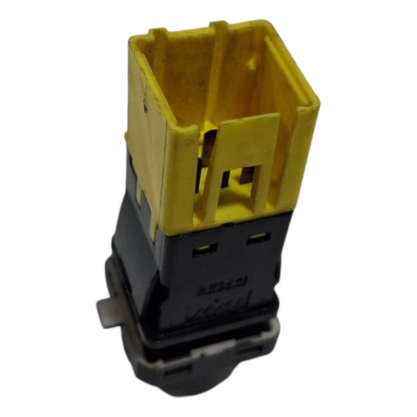 Botão Trava Porta Citroen Xsara Picasso 2001