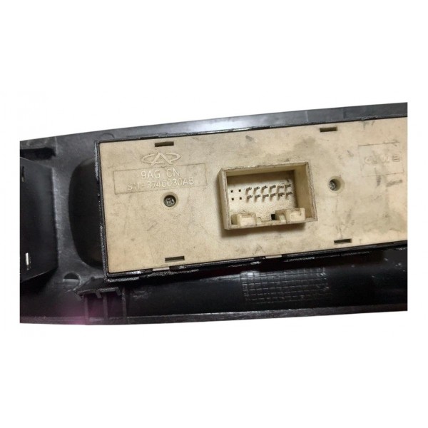 Comando Botão Vidro Dianteiro Esquerdo Cherry Qq 2011