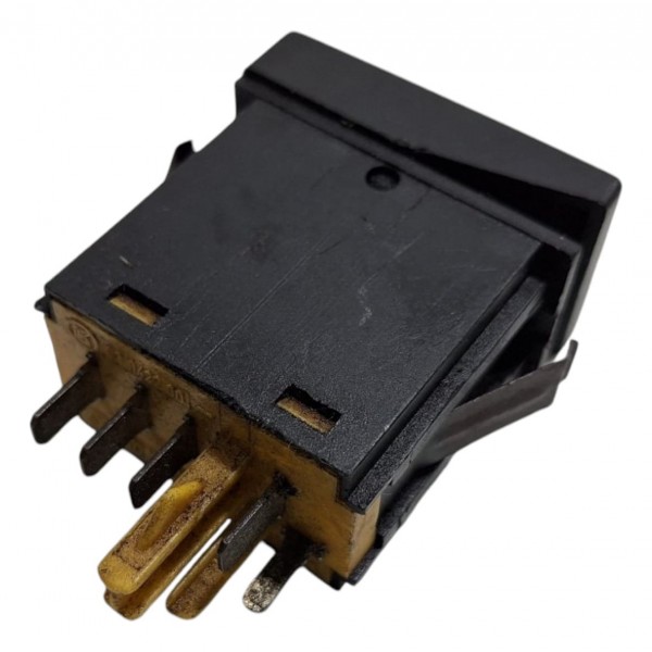 Botão Abertura Porta Malas Vw Santana 1999-06