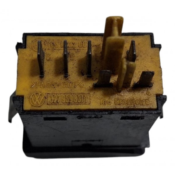 Botão Abertura Porta Malas Vw Santana 1999-06