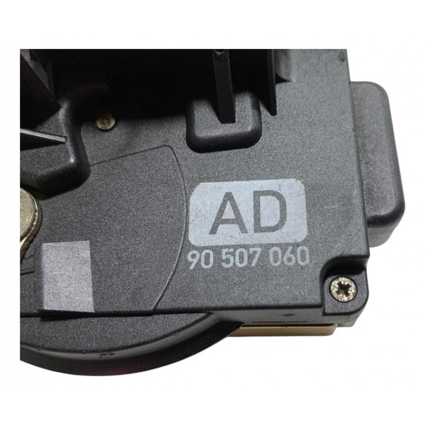 Fechadura Porta Dianteira Direita Chevrolet Vectra 1997/2005