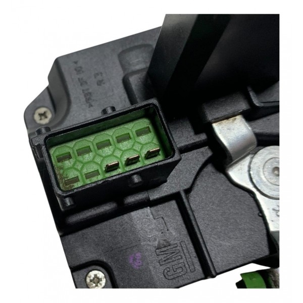 Fechadura Dianteira Direita Chevrolet Vectra 1997/2005