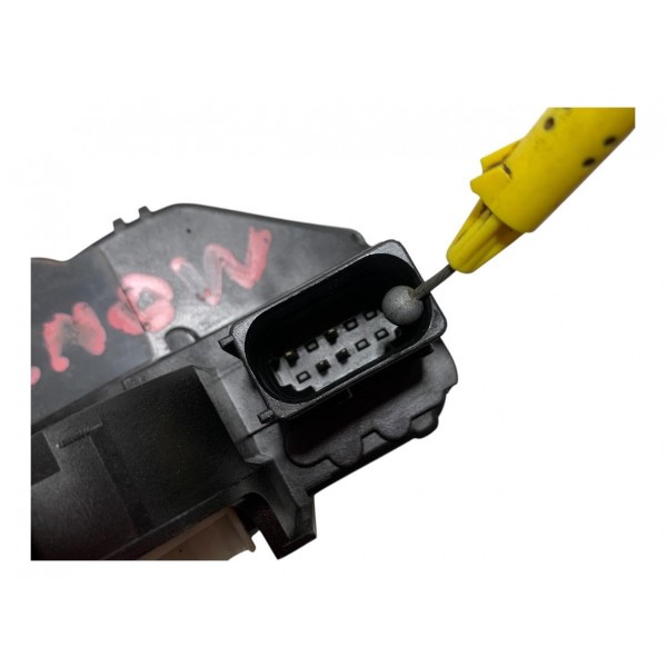 Fechadura Porta Dianteira Direita Chevrolet Montana 2014 A