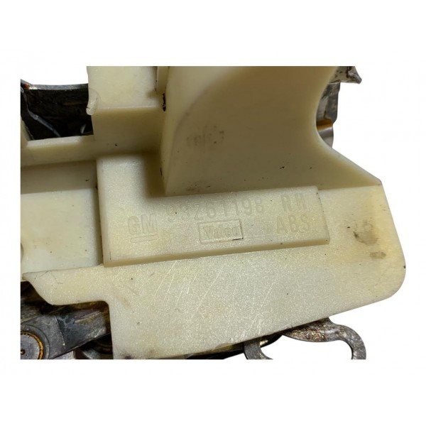 Fechadura Porta Direita Chevrolet Celta 2 Portas 2001/2006