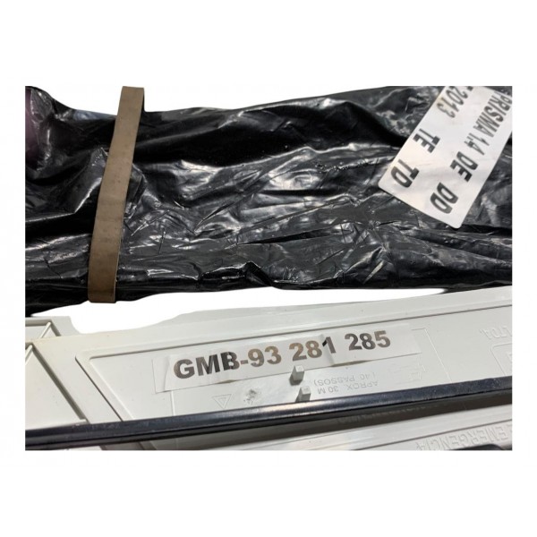 Triangulo Sinalização Emergencia Chevrolet Prisma 1.4 2014