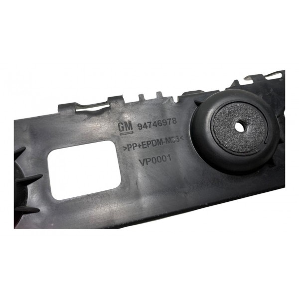 Guia Parachoque Traseiro Esquerdo Chevrolet Prisma 2014