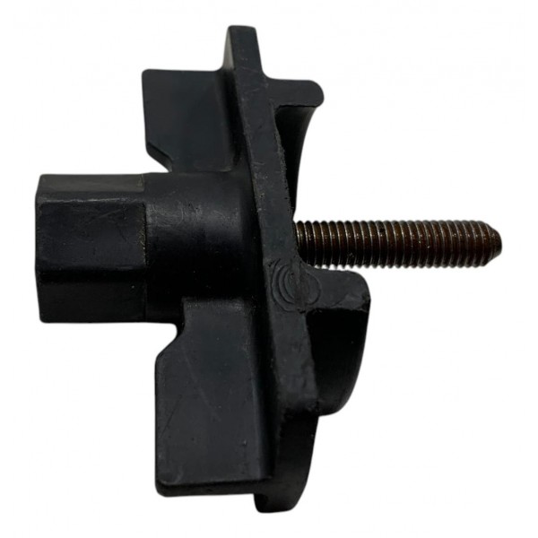 Parafuso Porca Fixação Estepe Jac J3 2011/2015 3105010u8010