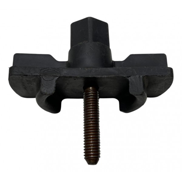 Parafuso Porca Fixação Estepe Jac J3 2011/2015 3105010u8010