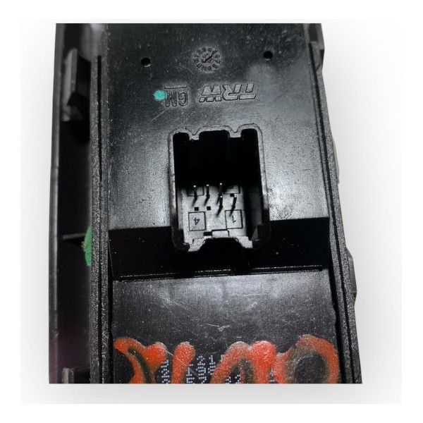 Botão Comando Vidro Dianteiro Direito Chevrolet Onix 2014