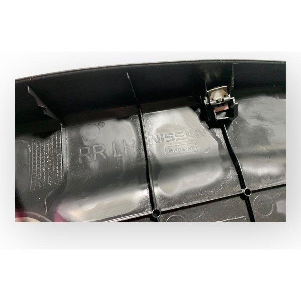 Soleira Traseira Esquerda Nissan Versa 2019