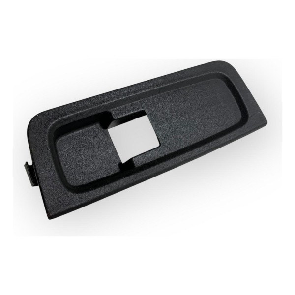 Moldura Botão Vidro Traseiro Direito Chevrolet Onix 2015