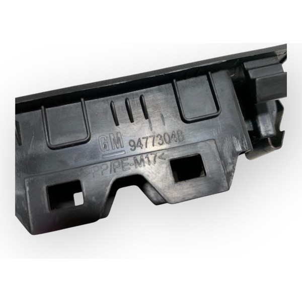 Moldura Botão Vidro Traseiro Direito Chevrolet Onix 2015