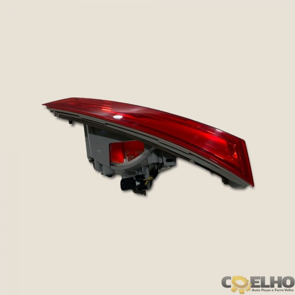 Lanterna Tras. Esq. Com Detalhe Tampa Cruze Ltz 16/17 (2862)