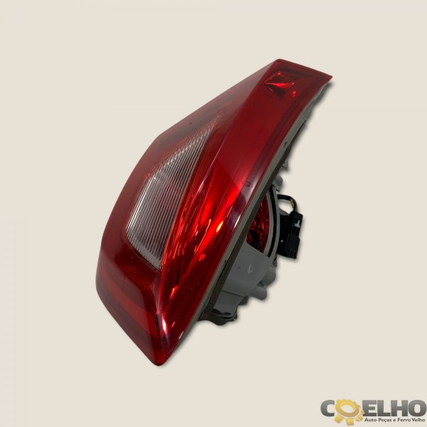 Lanterna Tras. Esq. Com Detalhe Tampa Cruze Ltz 16/17 (2862)