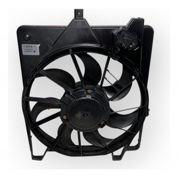 Defletor Ventoinha Radiador Renault Sandero 2008/2012 C/ar