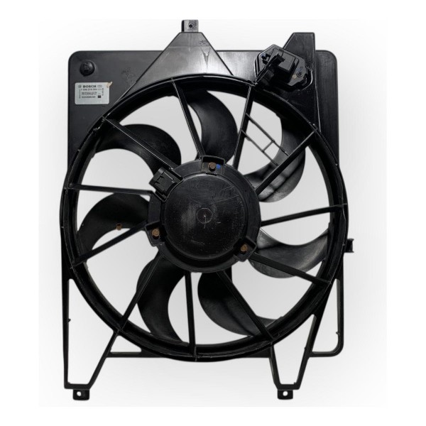 Defletor Ventoinha Radiador Renault Sandero 2008/2012 C/ar