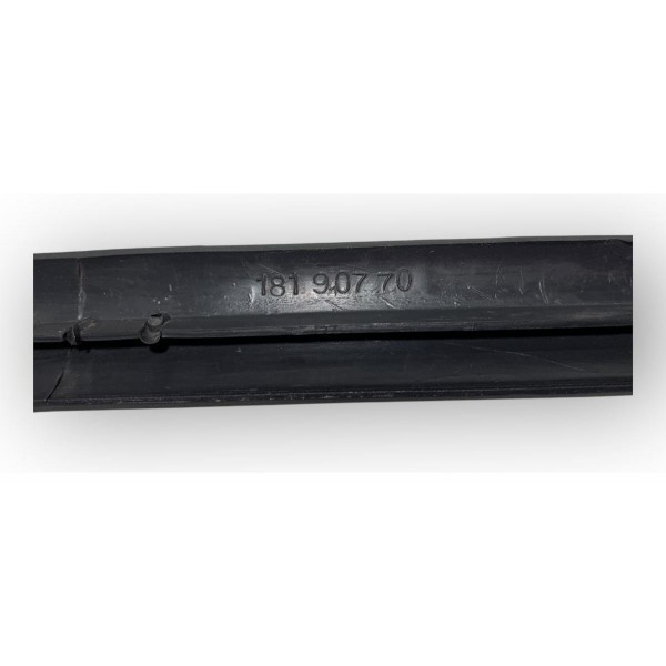 Soleira Dianteira Direita Fiat Uno Mille 2p 1990/2008