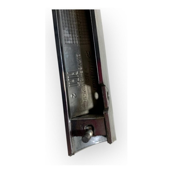 Friso Cromado Grade Dianteira Direita Fiat Palio 1.0 012/017