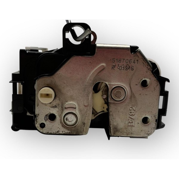 Fechadura Porta Traseira Esquerda Fiat Palio 1.0 2015