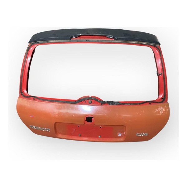 Tampa Traseira Renault Clio 2001 Com Detalhes