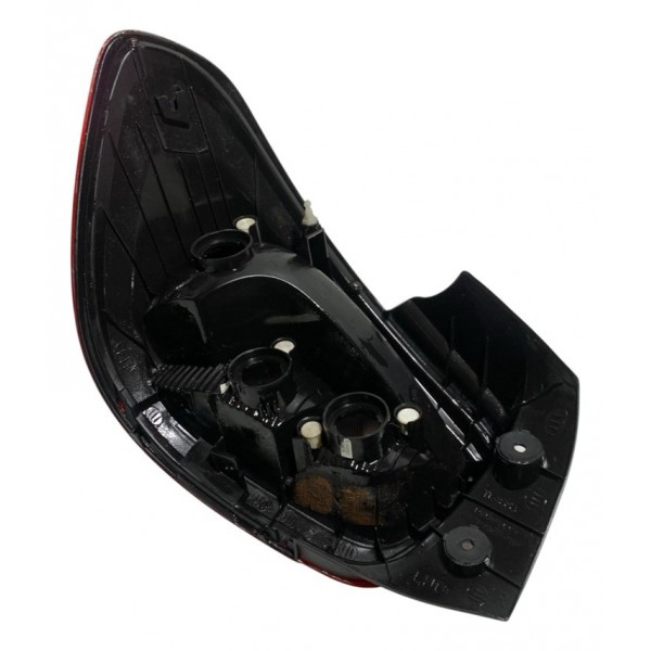 Lanterna Traseira Dreita Kwid 18/23