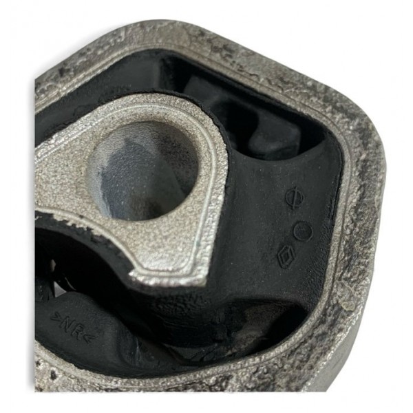 Coxim Traseiro Central Nissan Infinity, Renault Kwid 2015/18