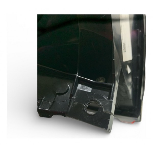 Lanterna Traseira Esquerda Fiat Argo 2019 (detalhe)