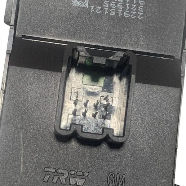 Botão Comando Vidro Elétrico Tracker S10 Onix 2016/2024